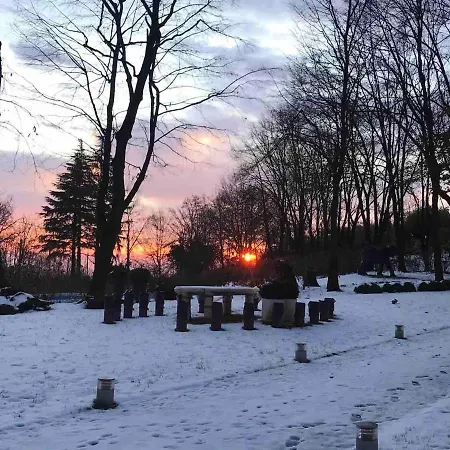 Charming With Private Pool Jacuzzi And Garden In