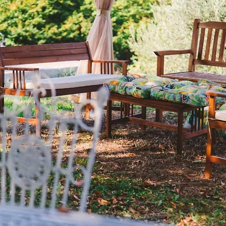 Charming With Private Pool Jacuzzi And Garden In בקתה *