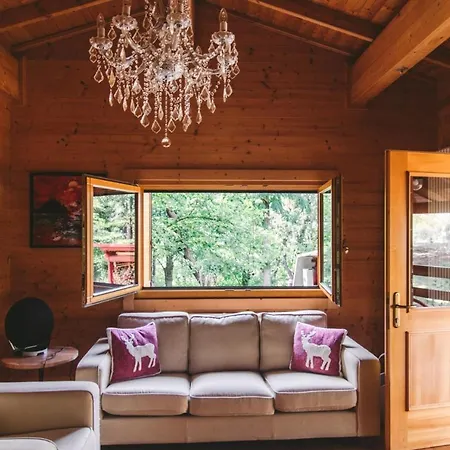 Charming With Private Pool Jacuzzi And Garden In Chalet *